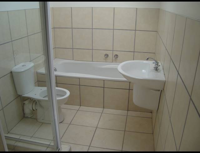 2 bed property to rent in PAGLANDE